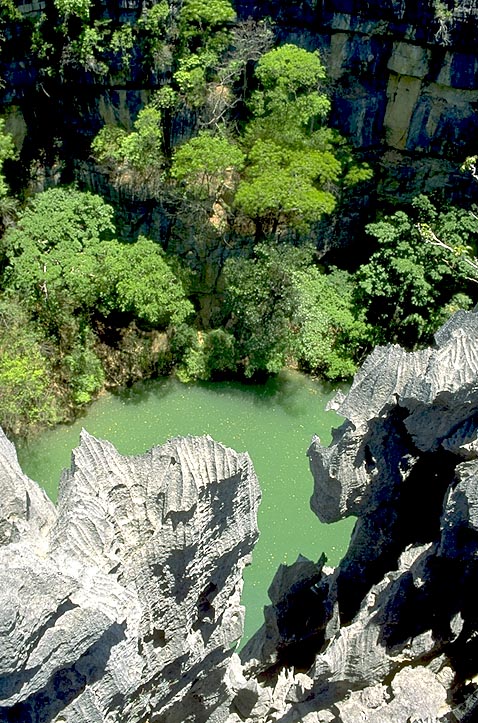 Tsingy and lake