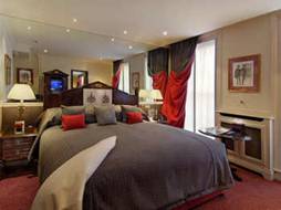 Rubens at the Palace Hotel - Buckingham Bedroom